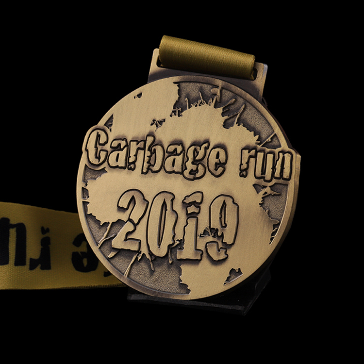 Embossed Metal Award Puzzle Chain Competition Medallion